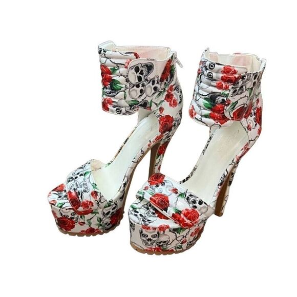 Ami Clubwear Skulls and Roses Platform Heels - Picture 6 of 8
